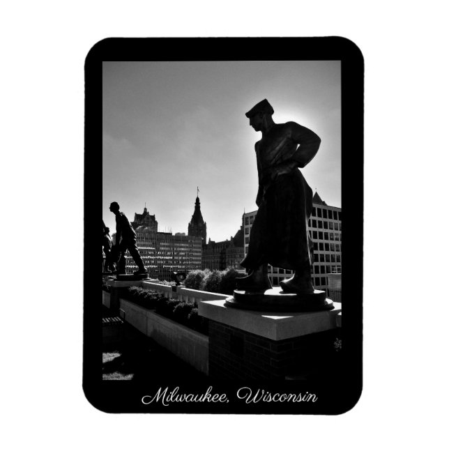 Milwaukee, Wisconsin Magnet (Vertical)
