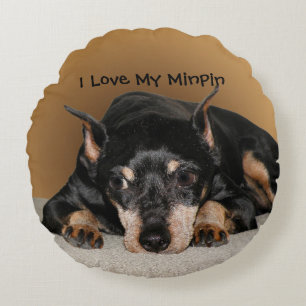 Miniature Pinscher aka Min Pin Love Holiday Round Pillow