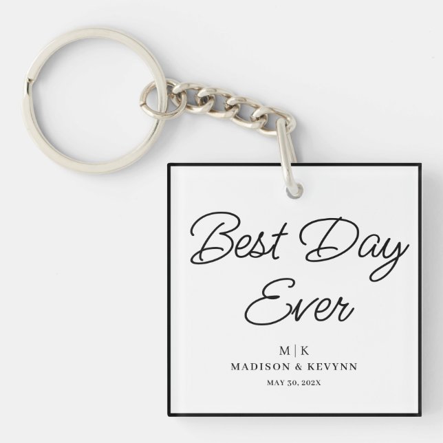 Minimal and Chic | Wedding  Keychain (Front)