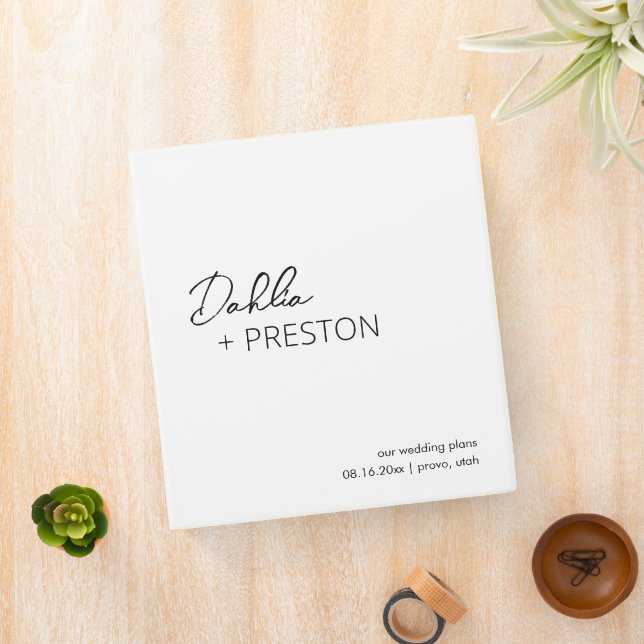 Minimal Black and White Modern Wedding Binder (In Situ)