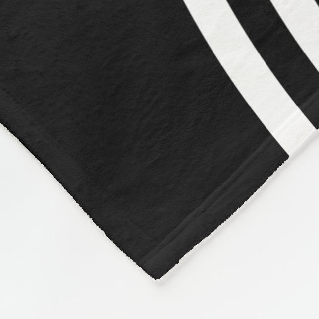 Minimal Black&White Circle Pattern Fleece Blanket (Corner)