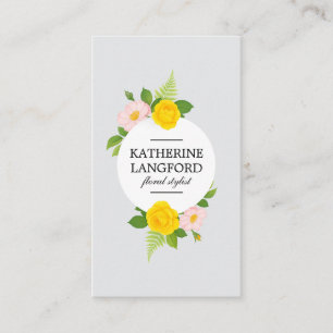 Minimal Floral Wreath Beauty Salon Grey Business Card