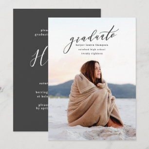 MINIMAL GRADUATION INVITATION