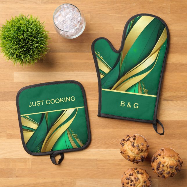minimal green & gold stripes oven mitt & pot holder set (Top Down)