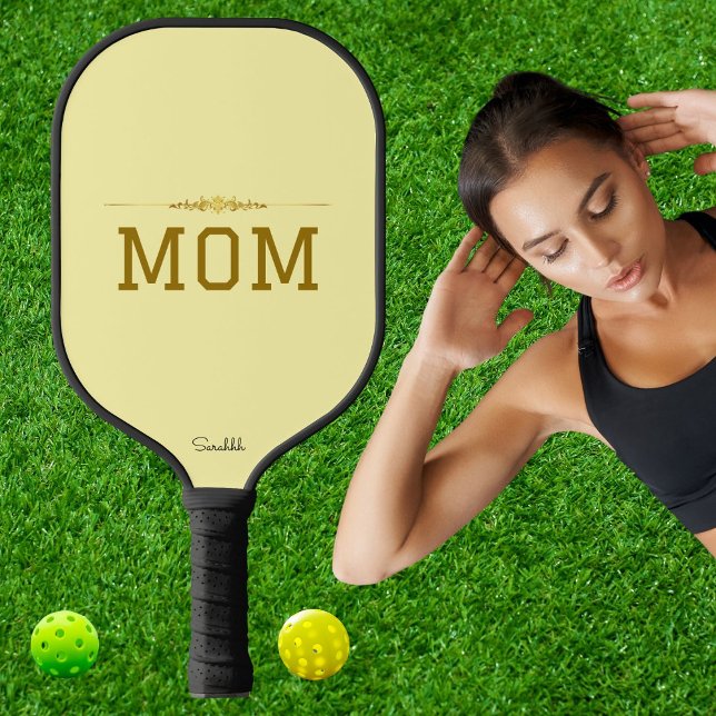 Minimal Personalized Pickleball Mom Custom Name  Pickleball Paddle (Creator Uploaded)