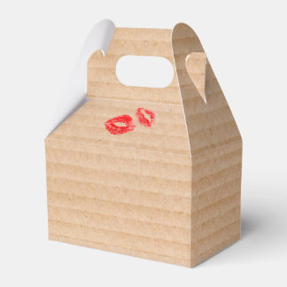 Minimal Red Lip Print Favor Box
