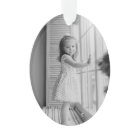 Minimal Simple Christmas | Black and White Photo