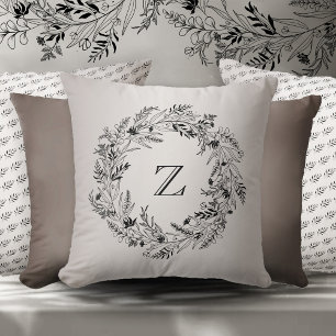 Minimalist black foliage circle letter Z Throw Pillow