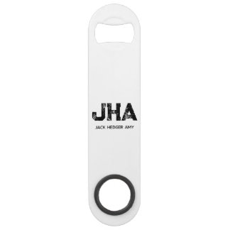 MINIMALIST BLACK THREE LETTER MONOGRAM NAME WHITE BAR KEY