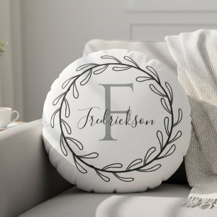 Minimalist Botanical Wreath Family Gift Round Pillow