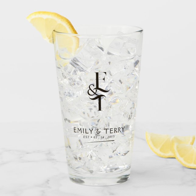 Minimalist Bride & Groom Wedding Monogram Beer Glass (Front Ice)