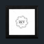 Minimalist & Chic Twing Wedding Monogram Design Gift Box<br><div class="desc">This box have a minimalist & chic twing Wedding monogram design. Fully customizable is the ideal design for a simple and elegant wedding. Design applicable to any event: Wedding, birthday, anniversary ... and everything you can think of. Perfect to give to your parents, ladies and godparents for your wedding, including...</div>