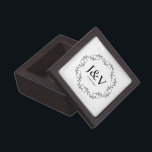 Minimalist & Chic Twing Wedding Monogram Design Gift Box<br><div class="desc">This box have a minimalist & chic twing Wedding monogram design. Fully customizable is the ideal design for a simple and elegant wedding. Design applicable to any event: Wedding, birthday, anniversary ... and everything you can think of. Perfect to give to your parents, ladies and godparents for your wedding, including...</div>