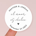 Minimalist El Amor es Dulce Wedding Party Favour Classic Round Sticker<br><div class="desc">Minimalist El Amor es Dulce Wedding Party Favour Stickers</div>