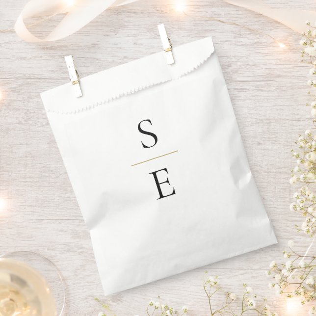 Minimalist Elegant Monogram Wedding Favour Bag (Clipped)