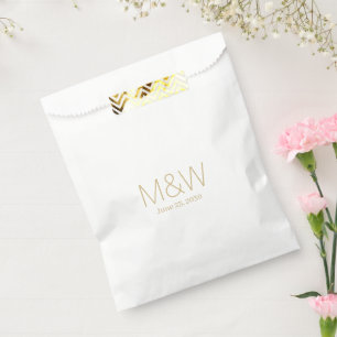 Minimalist gold custom monogram date elegant chic favour bag