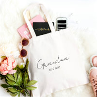 Minimalist Grandma EST 2025  | Personalized Gift