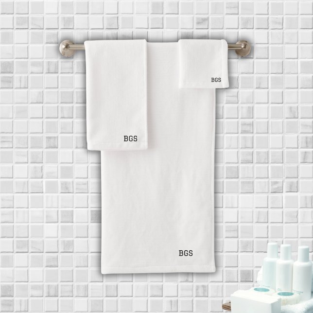 Minimalist Monogram Personalized White Bath Towel Set (Minimalist Monogram Personalized White Bath Towel Set)