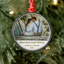 Minimalist Photo merry and married Newlywed