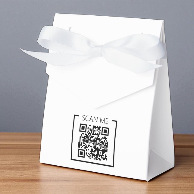Minimalist QR Code Scan Me Business Favor Box (Creator Uploaded)