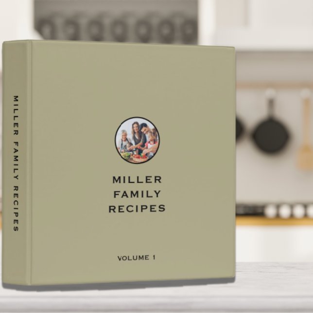 Minimalist Sage Green Family Photo Recipe Binder (Creator Uploaded)