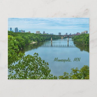Minneapolis, MN Skyline postcard