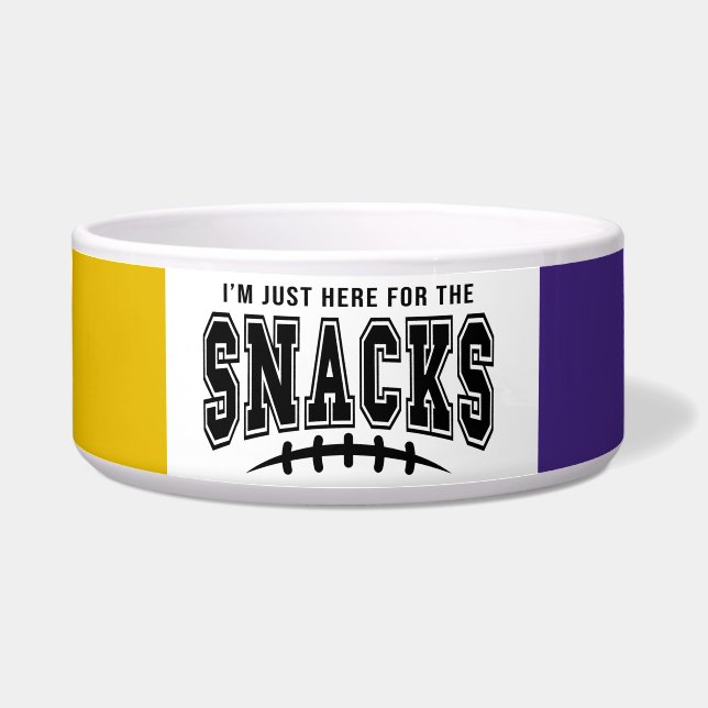 Minnesota Vikings Here For The Snacks Pet (Front)