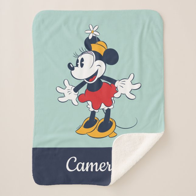 Minnie Mouse | Fun Flower Hat Pose Sherpa Blanket (Front)