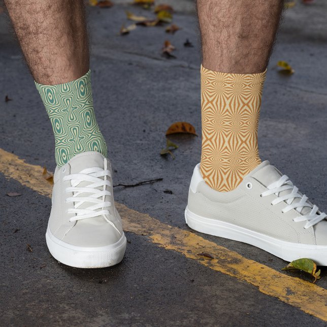 Mismatch Pattern 80s Psychedelic Socks (Creator Uploaded)