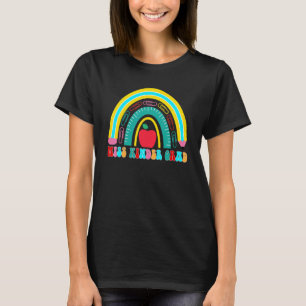 Miss Kinder Grad Rainbow Pencil Kindergarten Gradu T-Shirt