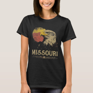 Missouri - love nature vintage hiking 70s 80s  T-Shirt