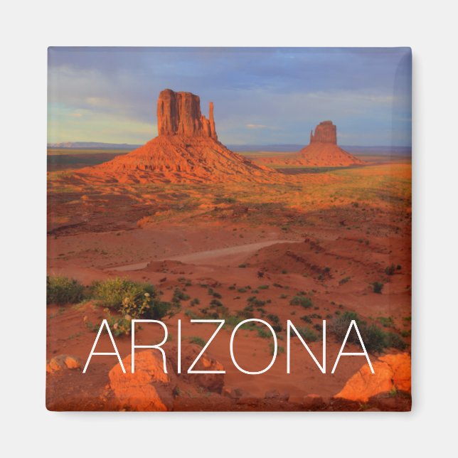 Mittens, Monument valley, AZ Magnet (Front)