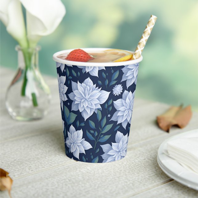 Mitternachtsblüte -  paper cups (Insitu)