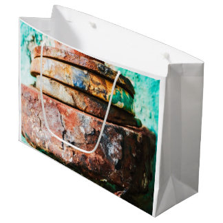 mixed metal race to cake large gift bag