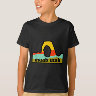 Moab utah arches national park minimalist emblem T-Shirt