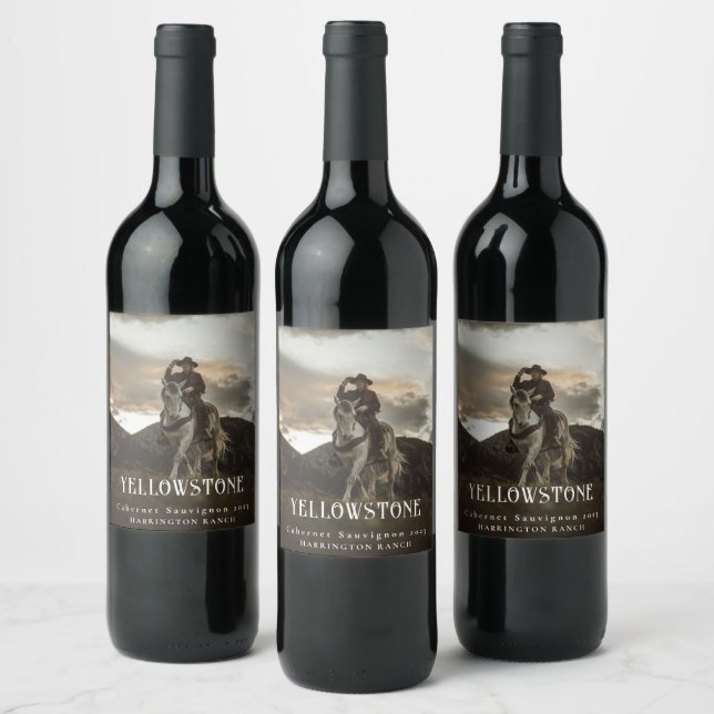 Mockup Yellowstone Western Custom Wine Étiquettes (Bouteilles)