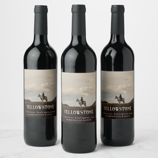 Mockup Yellowstone Western Custom Wine Étiquettes (Bouteilles)
