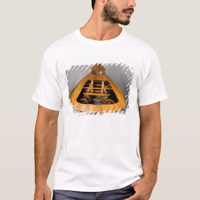 Model reconstruction of da Vinci's design T-Shirt (Front)