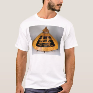 Model reconstruction of da Vinci's design T-Shirt
