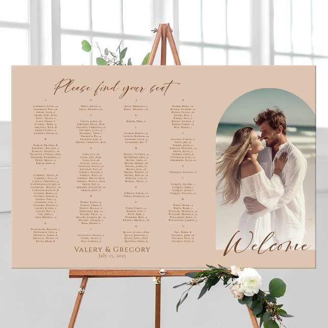 Modern arch photo wedding seating chart (Creator Uploaded)