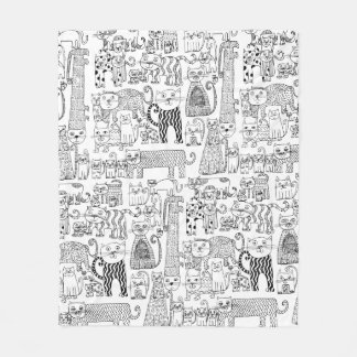 Modern Black and White Cats And Kittens Patterned Fleece Blanket