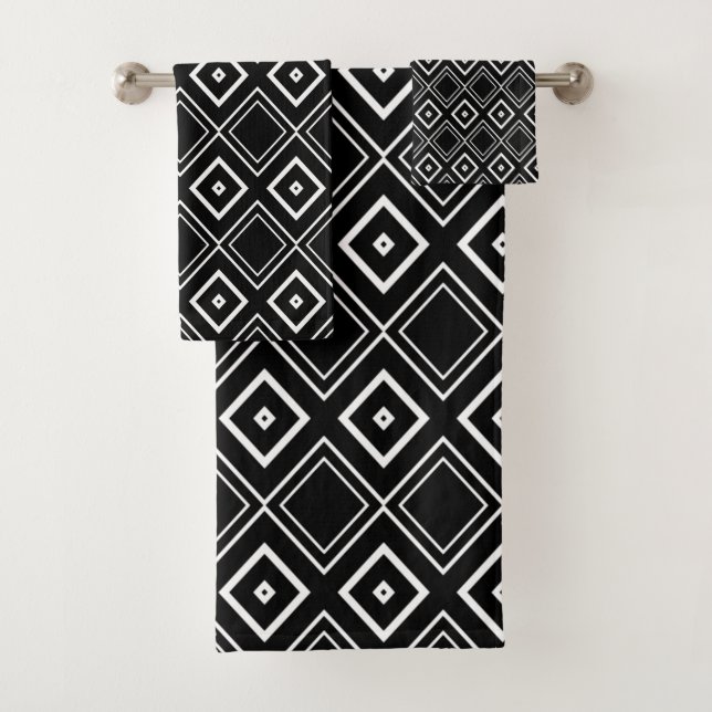Modern Black and White Geometric Diamond Pattern Bath Towel Set (Insitu)