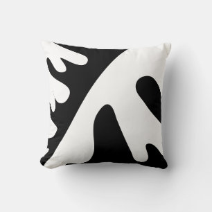 Modern Black and White Organic Abstract wavy Throw Pillow
