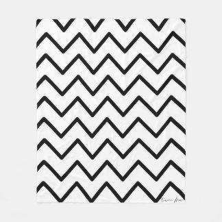 Modern Black Zigzag Pattern Throw Blanket