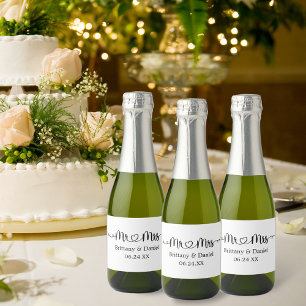 Modern Calligraphy Heart Mr. and Mrs. Wedding  Sparkling Wine Label