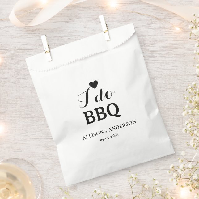 Modern calligraphy i do bbq bridal shower  favour bag (Clipped)