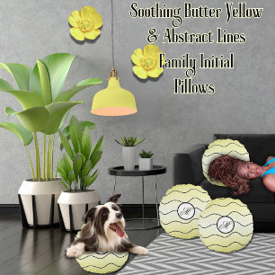 Modern Calligraphy Initial Butter Yellow Ombré Round Pillow