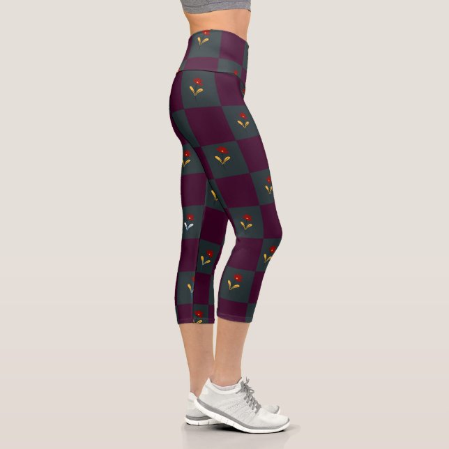 Modern Chic Plaid With Flower  Capri Leggings (Right)