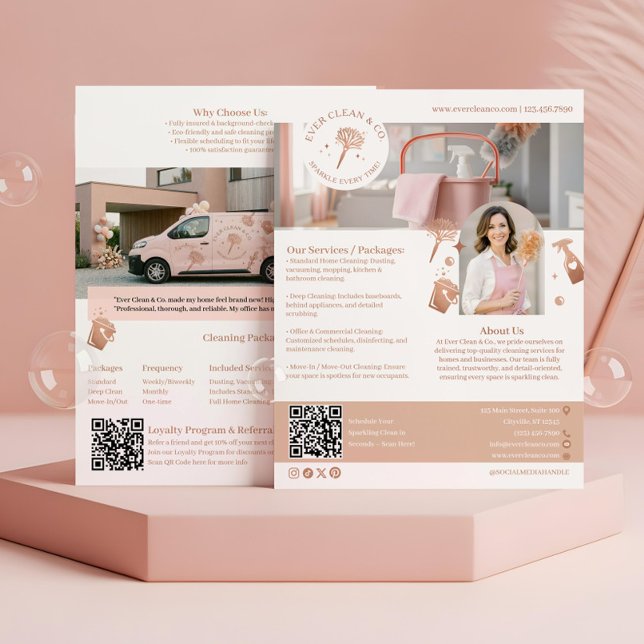 Modern Chic Professional House Cleaning Marketing Flyer (Modern Chic Professional House Cleaning Marketing Flyer)