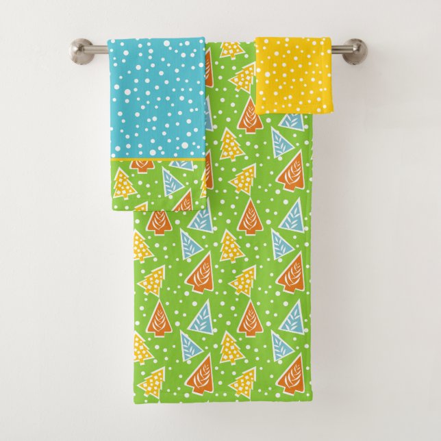 Modern Christmas trees, polka dots green Bath Towel Set (Insitu)